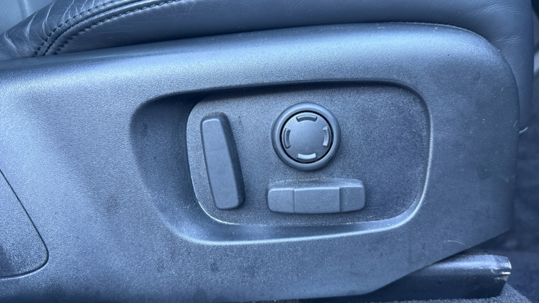 Land Rover Range Rover Sport 3.0 D250 HSE Silver 5dr Auto Diesel Estate